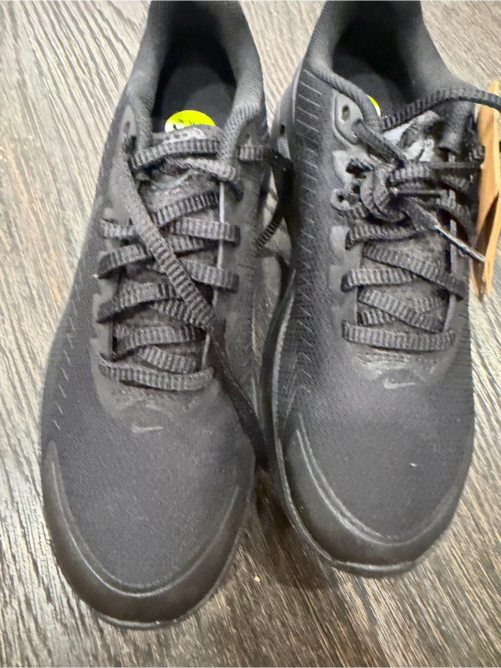 Nike Air Max Nuaxis Mens Size 11 Triple Black Anthracite Running size 8
